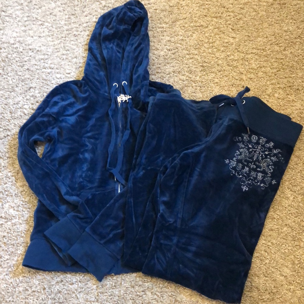 Express track suit
